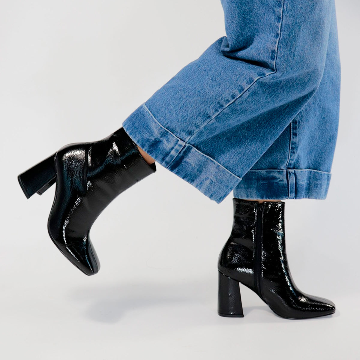 Bota negra para mujer-Outfit