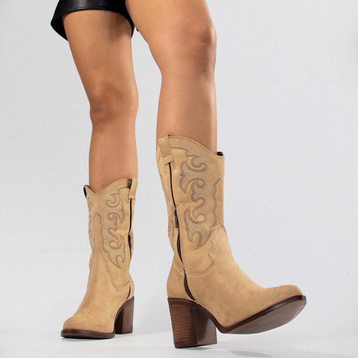 Botas cowboy para mujer, Outfit